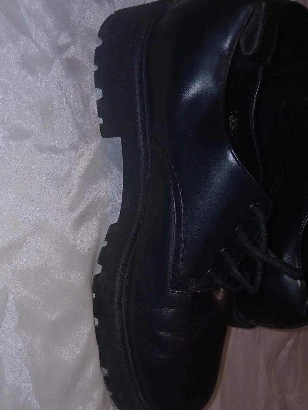 Zara polished black